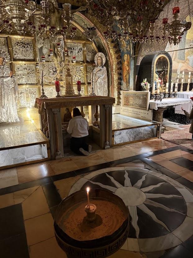 Pilgrimage scene